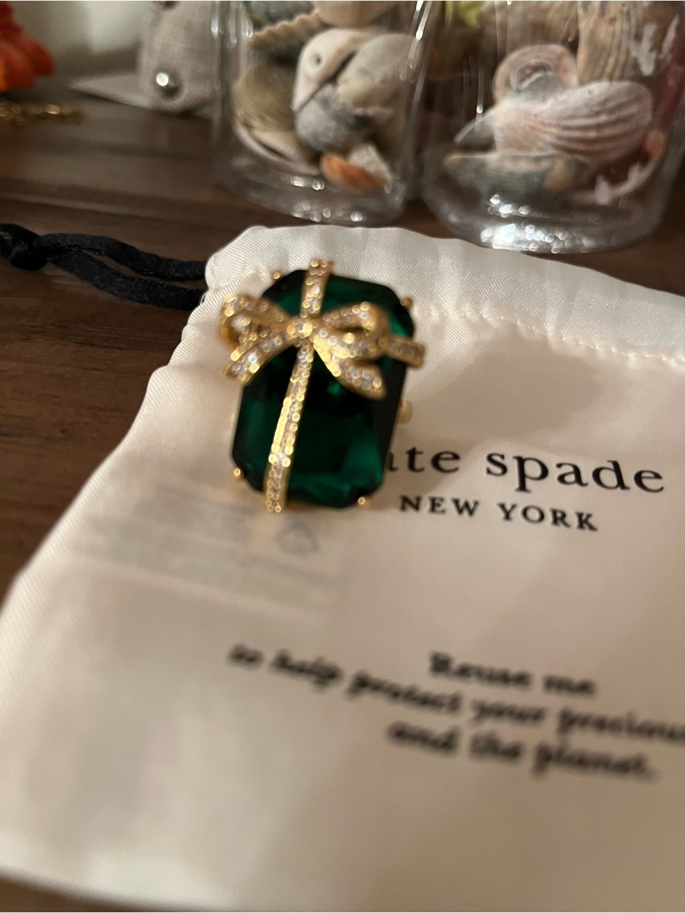 Kate Spade Emerald Green Crystal Ring with Gold Bow size 8